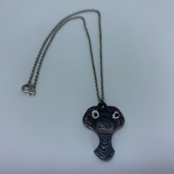 Vintage enamel E.T. necklace! - Picture 2 of 6